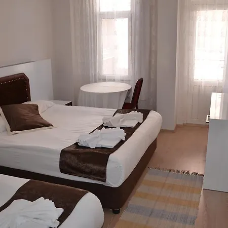 Simsek Otel Finike